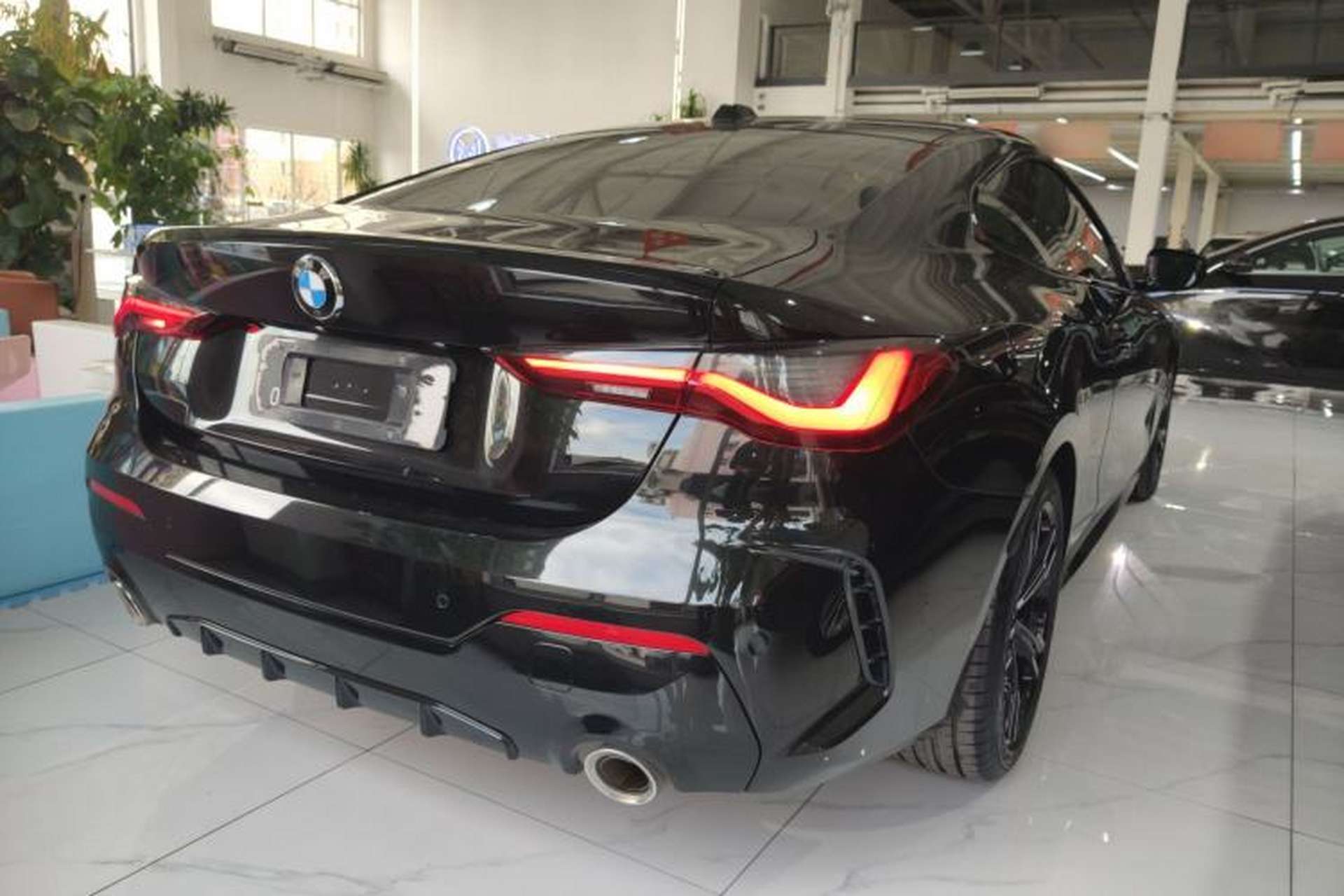 Used BMW 4 Series 2024 425i M Sport Package Rear Right 45 Deg