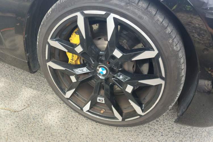 Used BMW 4 Series 2024 430i M Sport Night Edition Right Front Wheel Hub