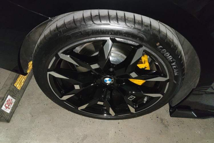Used BMW 4 Series 2024 430i M Sport Night Edition Right Rear Wheel Hub