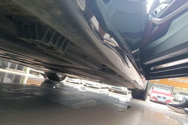 Used BMW 4 Series 2024 425i M Sport Package Right Side Sill
