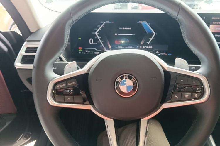 Used BMW 4 Series 2024 425i M Sport Package Steering Wheel