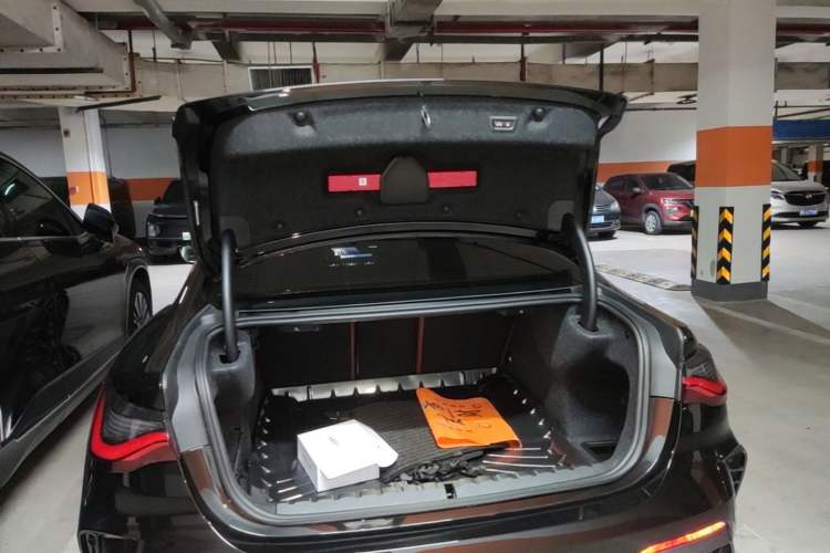 Used BMW 4 Series 2024 430i M Sport Night Edition Trunk