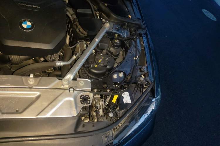 Used BMW 4 Series 2024 430i M Sport Night Edition Engine Bay Left