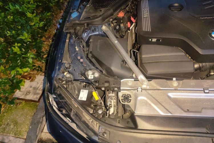 Used BMW 4 Series 2024 430i M Sport Night Edition Engine Bay Right