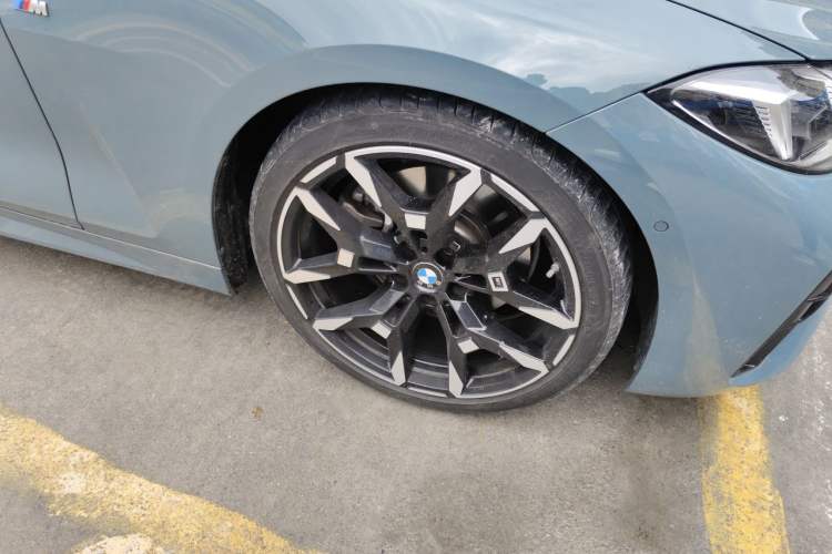 Used BMW 4 Series 2024 430i M Sport Night Edition Right Front Wheel Hub