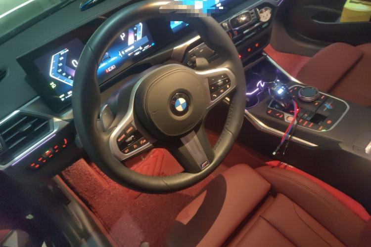 Used BMW 4 Series 2024 425i M Sport Package Steering Wheel