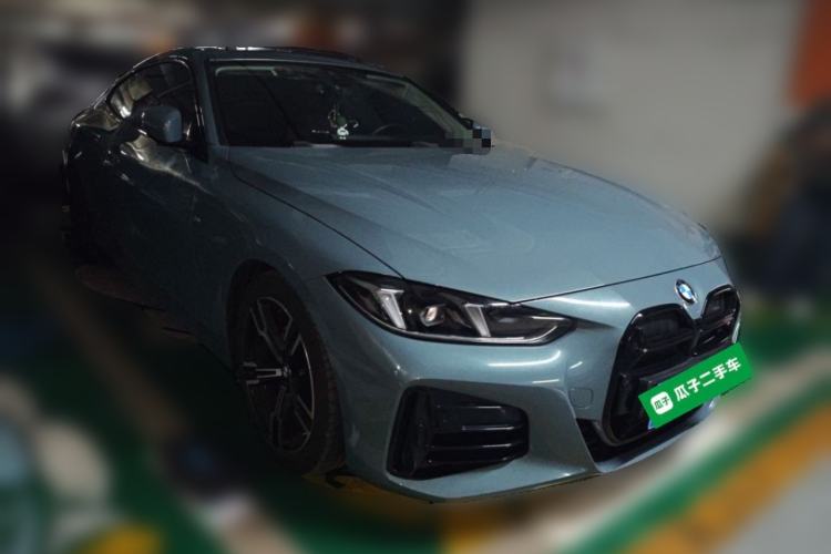 Used BMW 4 Series 2024 425i M Sport Package Front Right 45 Deg