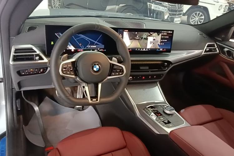 Used BMW 4 Series 2024 430i M Sport Night Edition Center Console