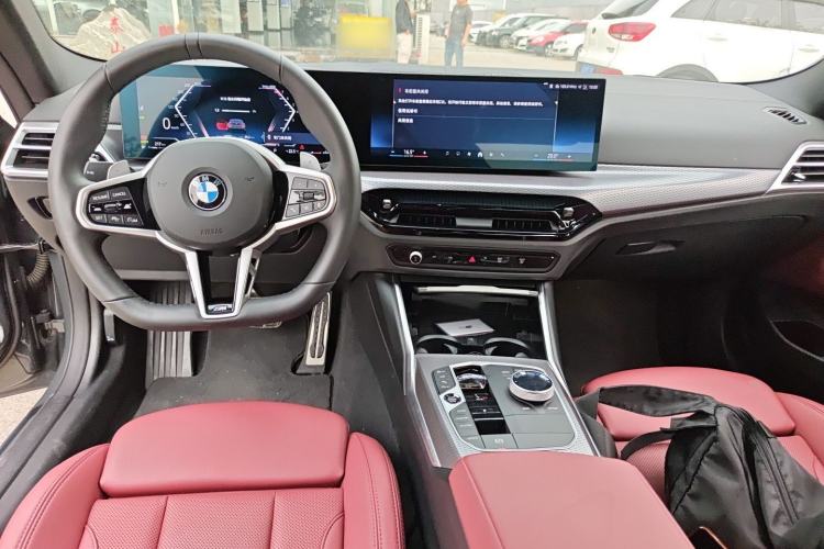 Used BMW 4 Series 2024 430i M Sport Night Edition Center Console