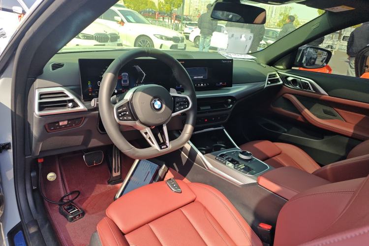 Used BMW 4 Series 2024 430i M Sport Night Edition Center Console