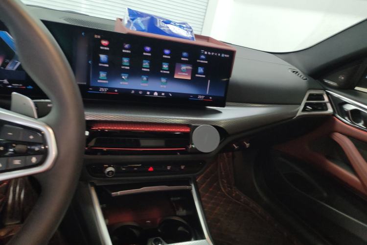 Used BMW 4 Series 2024 430i M Sport Night Edition Center Console