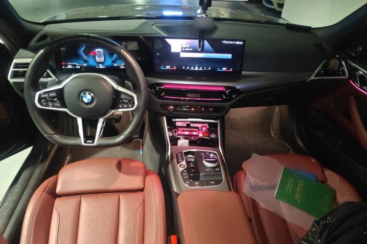 Used BMW 4 Series 2024 430i Convertible M Sport Night Edition Package Center Console