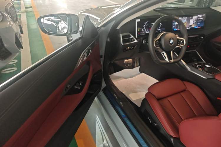 Used BMW 4 Series 2024 425i M Sport Package Driver Seat