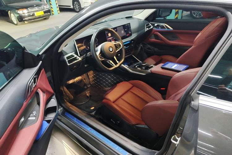 Used BMW 4 Series 2024 425i M Sport Package Driver Seat