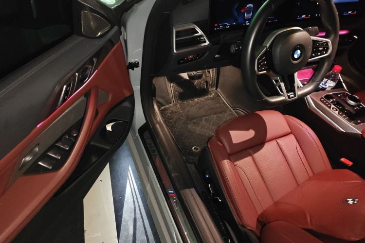 Used BMW 4 Series 2024 430i Convertible M Sport Night Edition Package Driver Seat