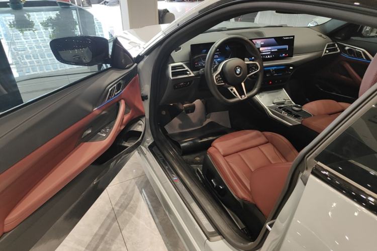 Used BMW 4 Series 2024 430i M Sport Night Edition Driver Seat