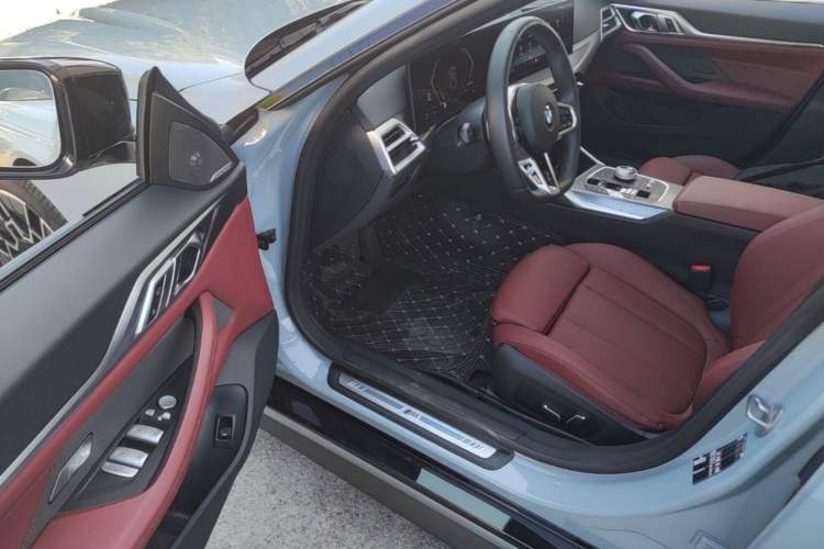 Used BMW 4 Series 2024 430i M Sport Night Edition Driver Seat