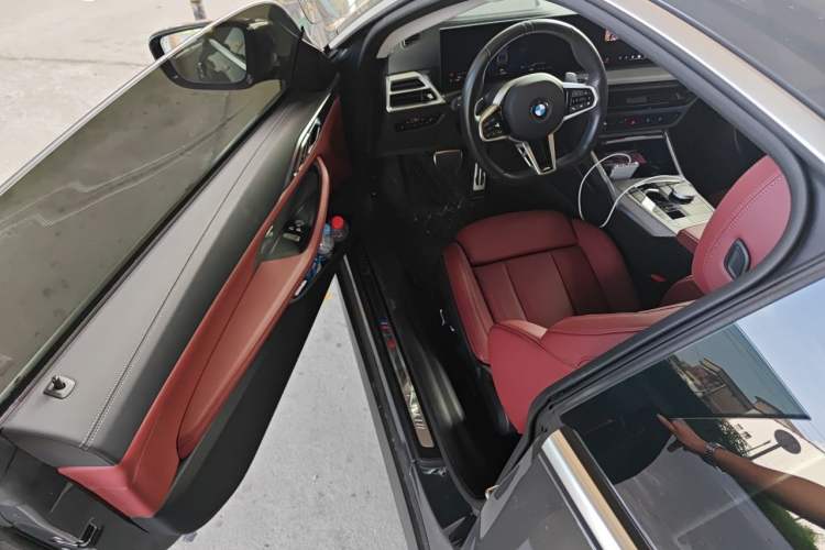 Used BMW 4 Series 2024 425i M Sport Package Driver Seat