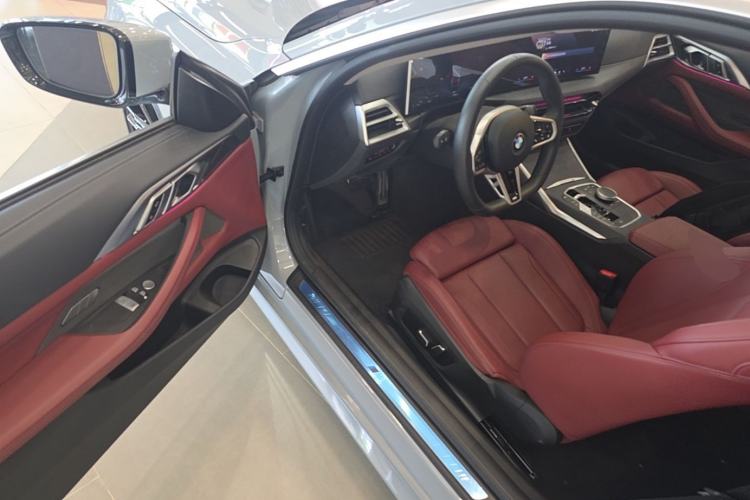 Used BMW 4 Series 2024 425i M Sport Package Driver Seat
