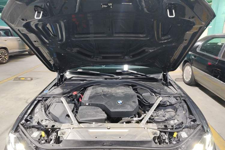 Used BMW 4 Series 2024 425i M Sport Package Engine Bay