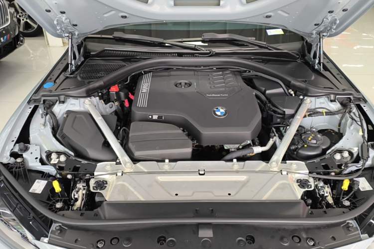 Used BMW 4 Series 2024 425i M Sport Package Engine Bay