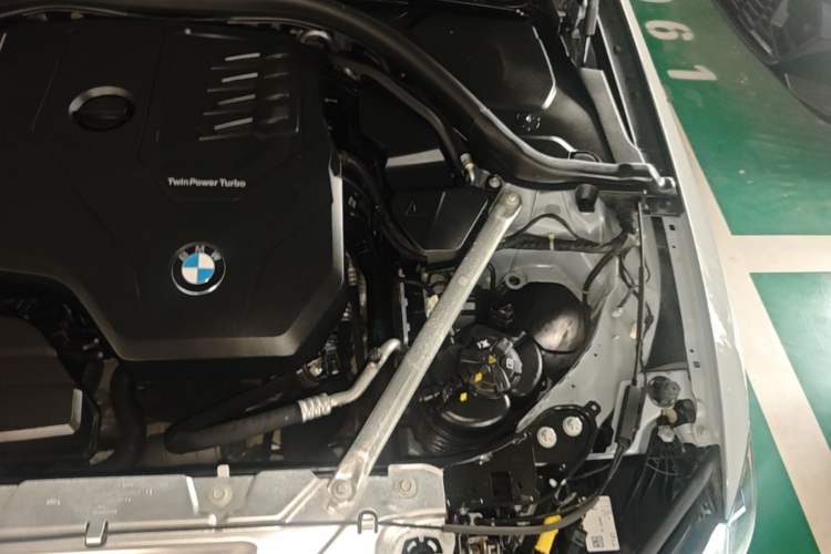 Used BMW 4 Series 2024 425i M Sport Package Engine Bay Left