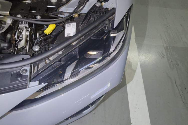Used BMW 4 Series 2024 430i M Sport Night Edition Engine Bay Left