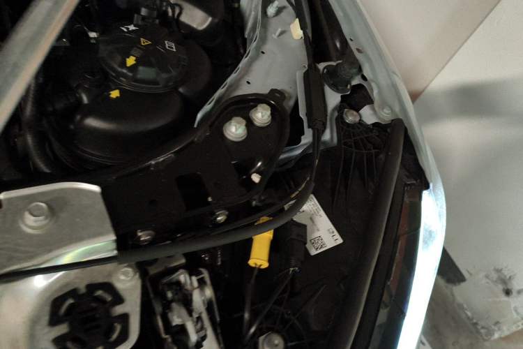 Used BMW 4 Series 2024 430i M Sport Night Edition Engine Bay Left