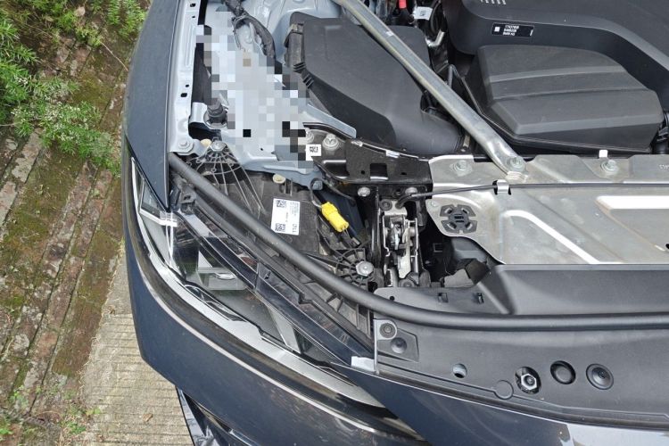 Used BMW 4 Series 2024 430i M Sport Night Edition Engine Bay Right