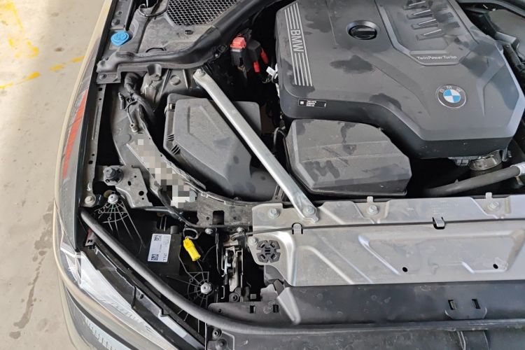 Used BMW 4 Series 2024 425i M Sport Package Engine Bay Right