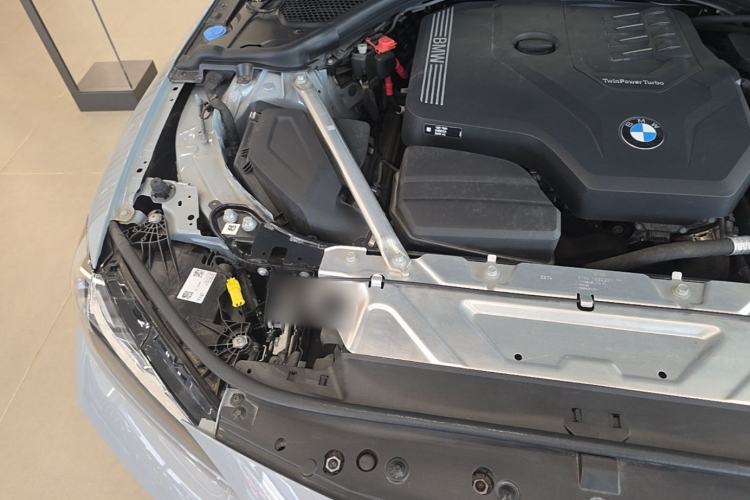 Used BMW 4 Series 2024 425i M Sport Package Engine Bay Right