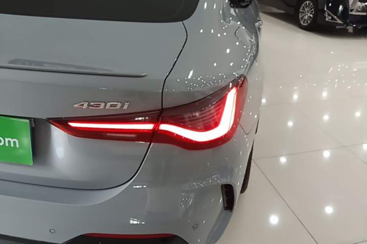 Used BMW 4 Series 2024 430i M Sport Night Edition Exterior 3