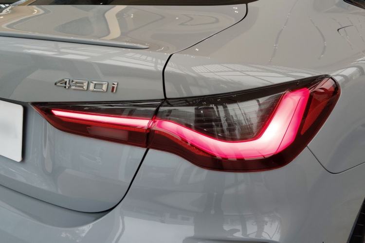 Used BMW 4 Series 2024 430i M Sport Night Edition Exterior 3