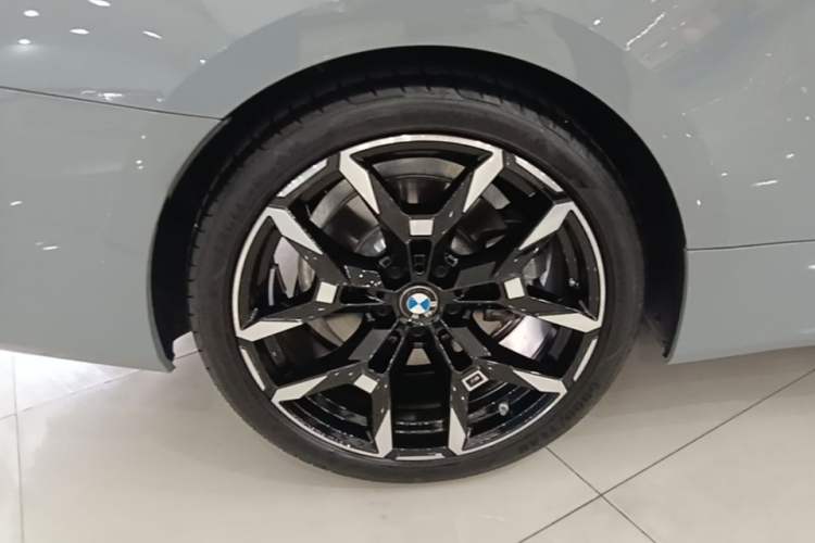 Used BMW 4 Series 2024 430i M Sport Night Edition Exterior 5