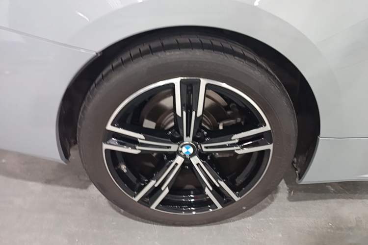 Used BMW 4 Series 2024 425i M Sport Package Exterior 5