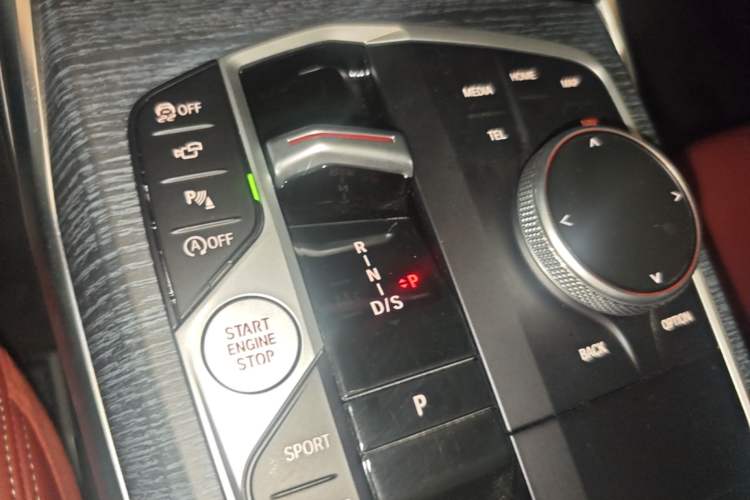 Used BMW 4 Series 2024 425i M Sport Package Gear Lever