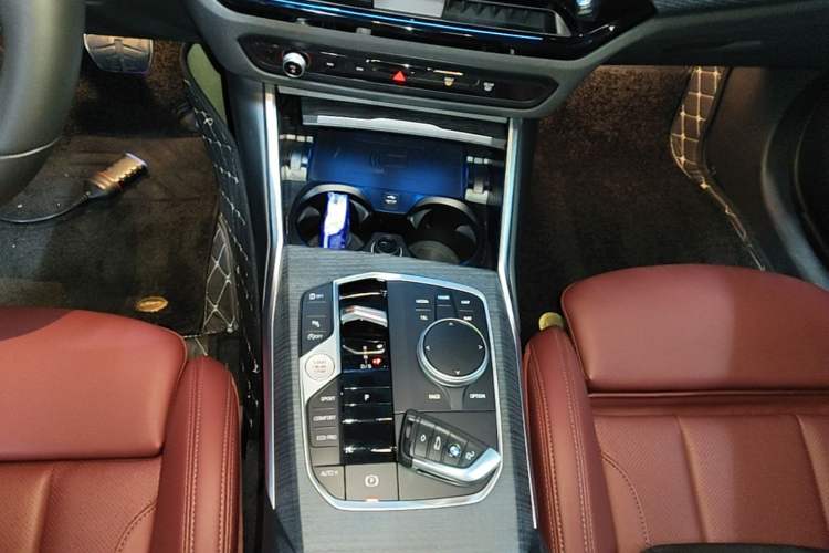 Used BMW 4 Series 2024 425i M Sport Package Gear Lever