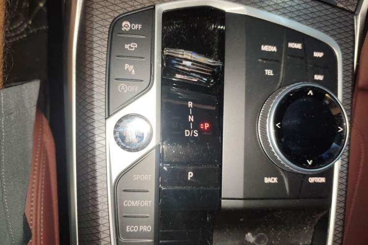 Used BMW 4 Series 2024 430i Convertible M Sport Night Edition Package Gear Lever