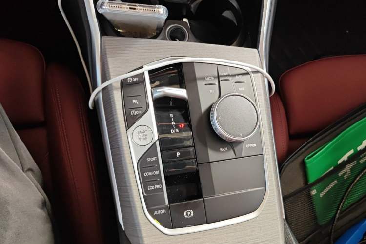 Used BMW 4 Series 2024 425i M Sport Package Gear Lever