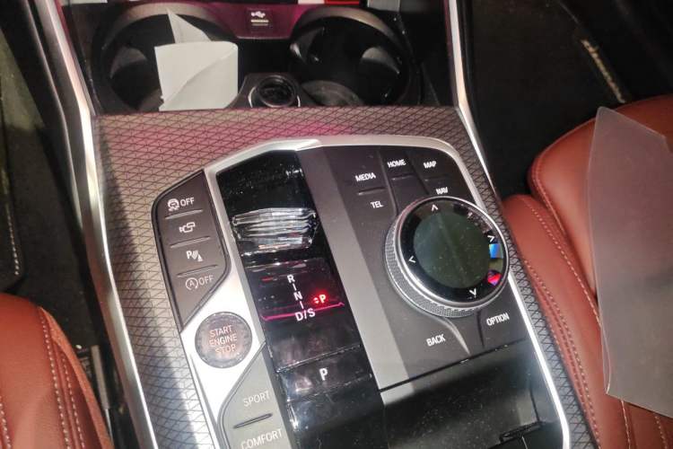 Used BMW 4 Series 2024 430i Convertible M Sport Night Edition Package Gear Lever
