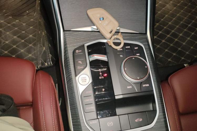 Used BMW 4 Series 2024 425i Convertible M Sport Package Gear Lever