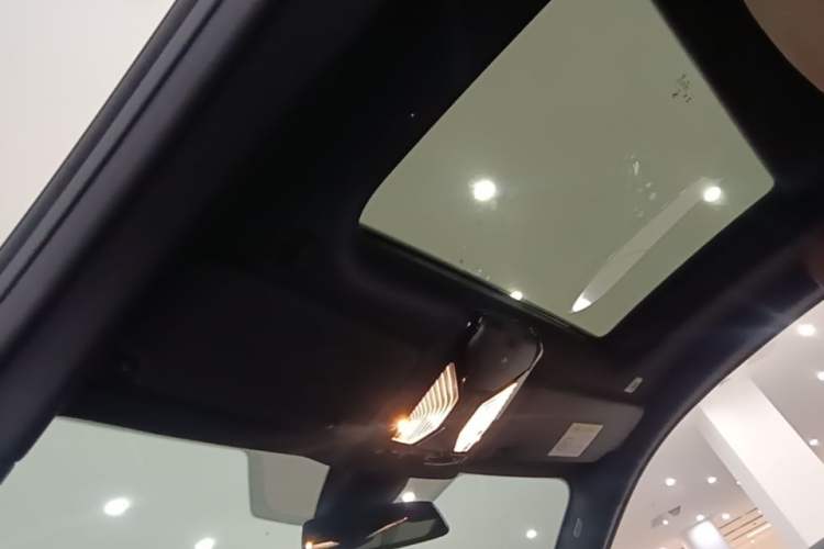 Used BMW 4 Series 2024 430i M Sport Night Edition Headliner