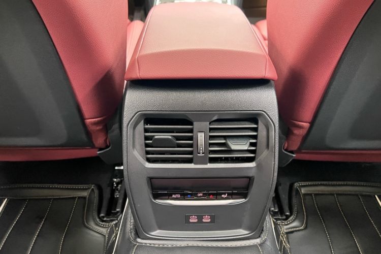 Used BMW 4 Series 2024 430i Gran Coupe M Sport Night Edition Package Interior 1