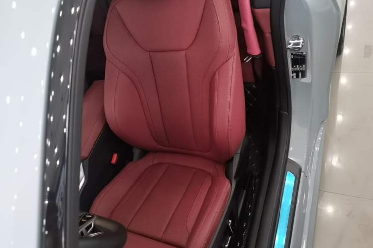 Used BMW 4 Series 2024 430i M Sport Night Edition Left Front Seat
