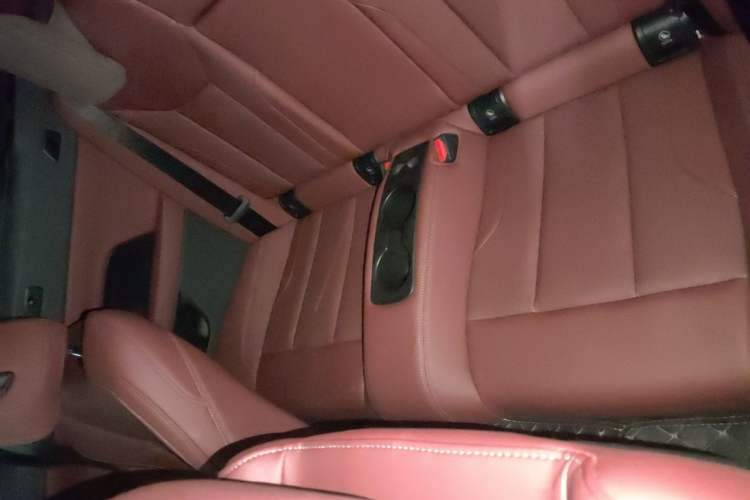 Used BMW 4 Series 2024 425i Convertible M Sport Package Left Rear Seat