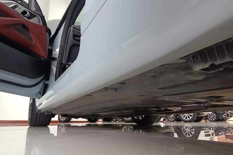 Used BMW 4 Series 2024 430i M Sport Night Edition Left Side Sill
