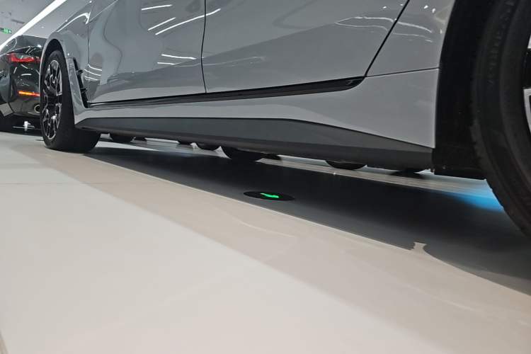 Used BMW 4 Series 2024 430i Gran Coupe M Sport Night Edition Package Left Side Sill