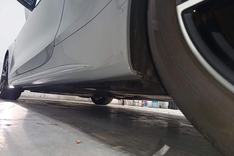 Used BMW 4 Series 2024 425i M Sport Package Left Side Sill