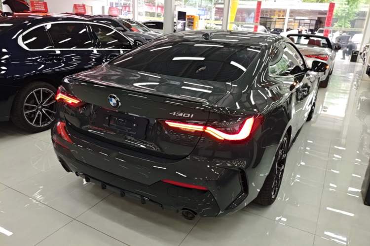 Used BMW 4 Series 2024 430i M Sport Night Edition Rear Right 45 Deg