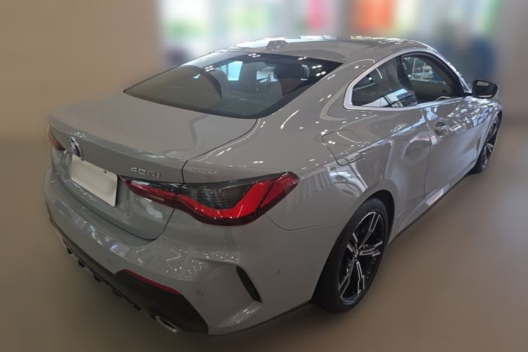 Used BMW 4 Series 2024 425i M Sport Package Rear Right 45 Deg